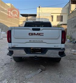 GMC Sierra